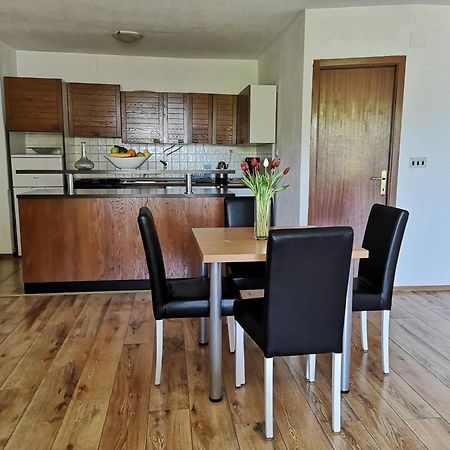 Apartmani Neva Makarska Extérieur photo